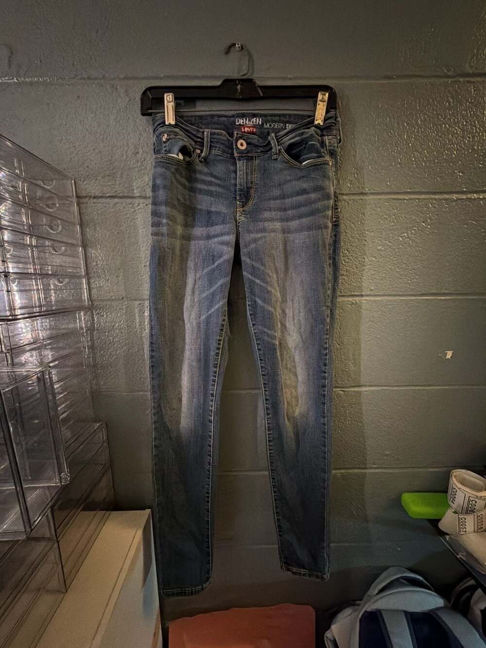 C0057 DENIZEN from Levi's Modern Skinny Jeans Women's Size 26x32 Blue Stretch
